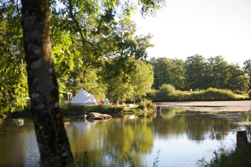 Camping Etang Du Camp Senergues Екстериор снимка