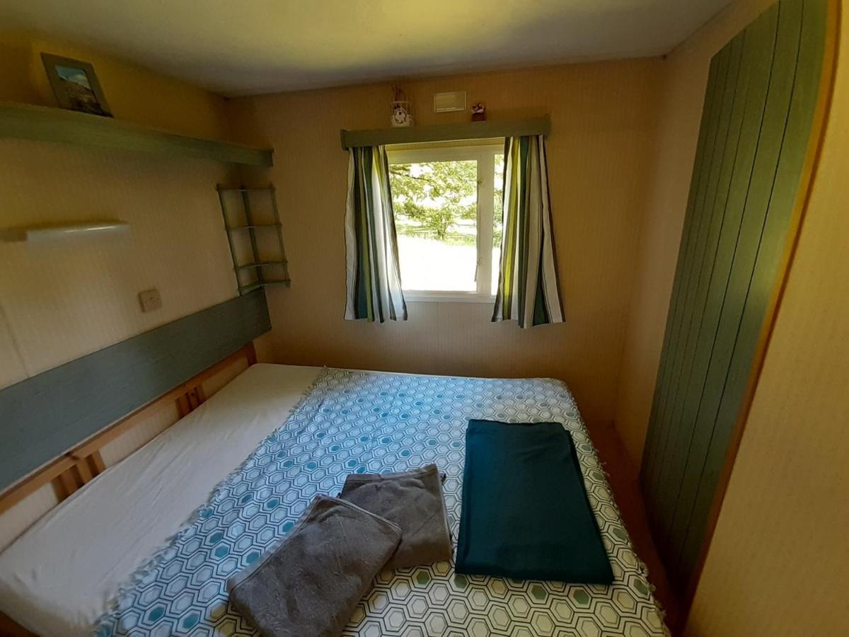 Camping Etang Du Camp Senergues Екстериор снимка