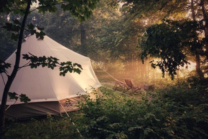 Camping Etang Du Camp Senergues Екстериор снимка