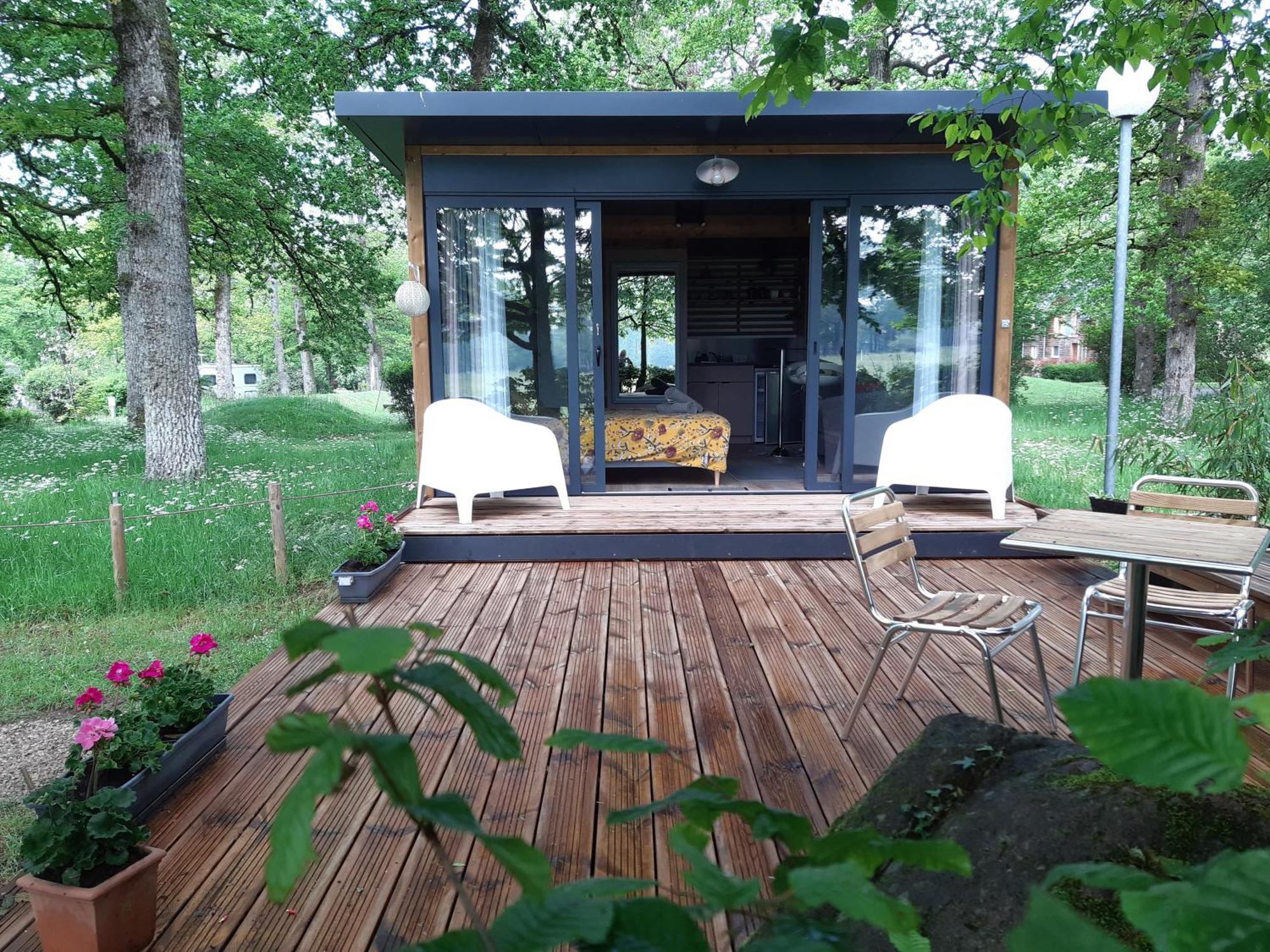 Camping Etang Du Camp Senergues Екстериор снимка