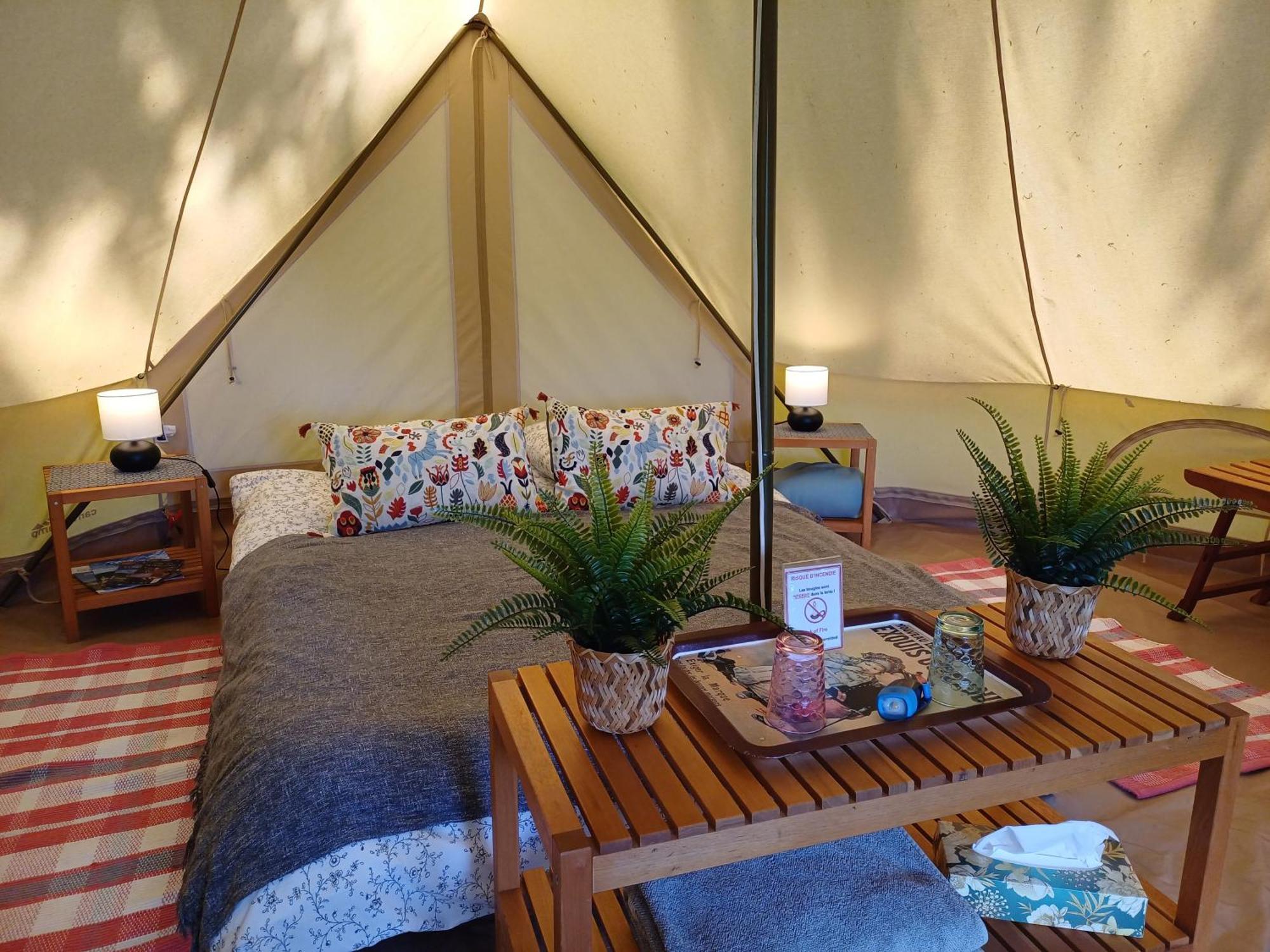 Camping Etang Du Camp Senergues Екстериор снимка