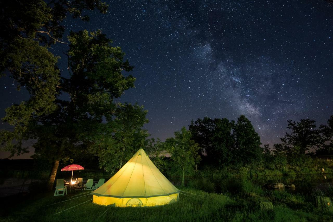 Camping Etang Du Camp Senergues Екстериор снимка